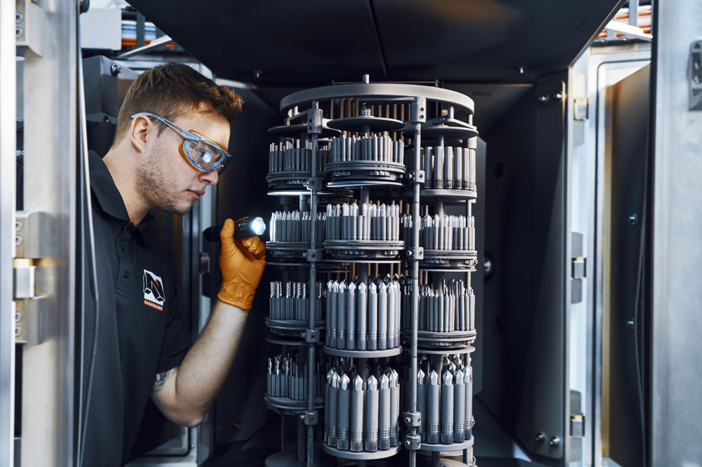 Nachreiner setzt auf innovative HiPIMS Beschichtungsanlagen von CemeCon.