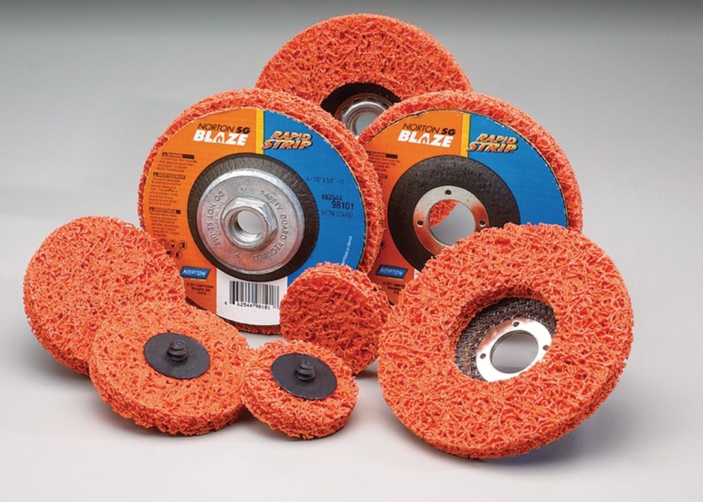 Blaze Rapid Strip aus dem Norton-Rapid-Programm punktet beim schnellen Entrosten, Entzundern sowie dem Schleifen ohne Riefen und ohne unerwünschten Materialabtrag.