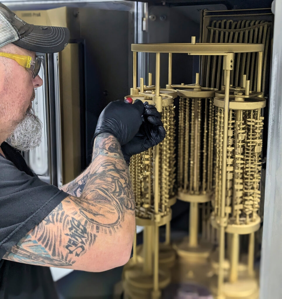 Die CemeCon Beschichtungslinie mit zwei CC800® HiPIMS konnte nahtlos in den Produktionsprozess bei HORN USA integriert werden.
