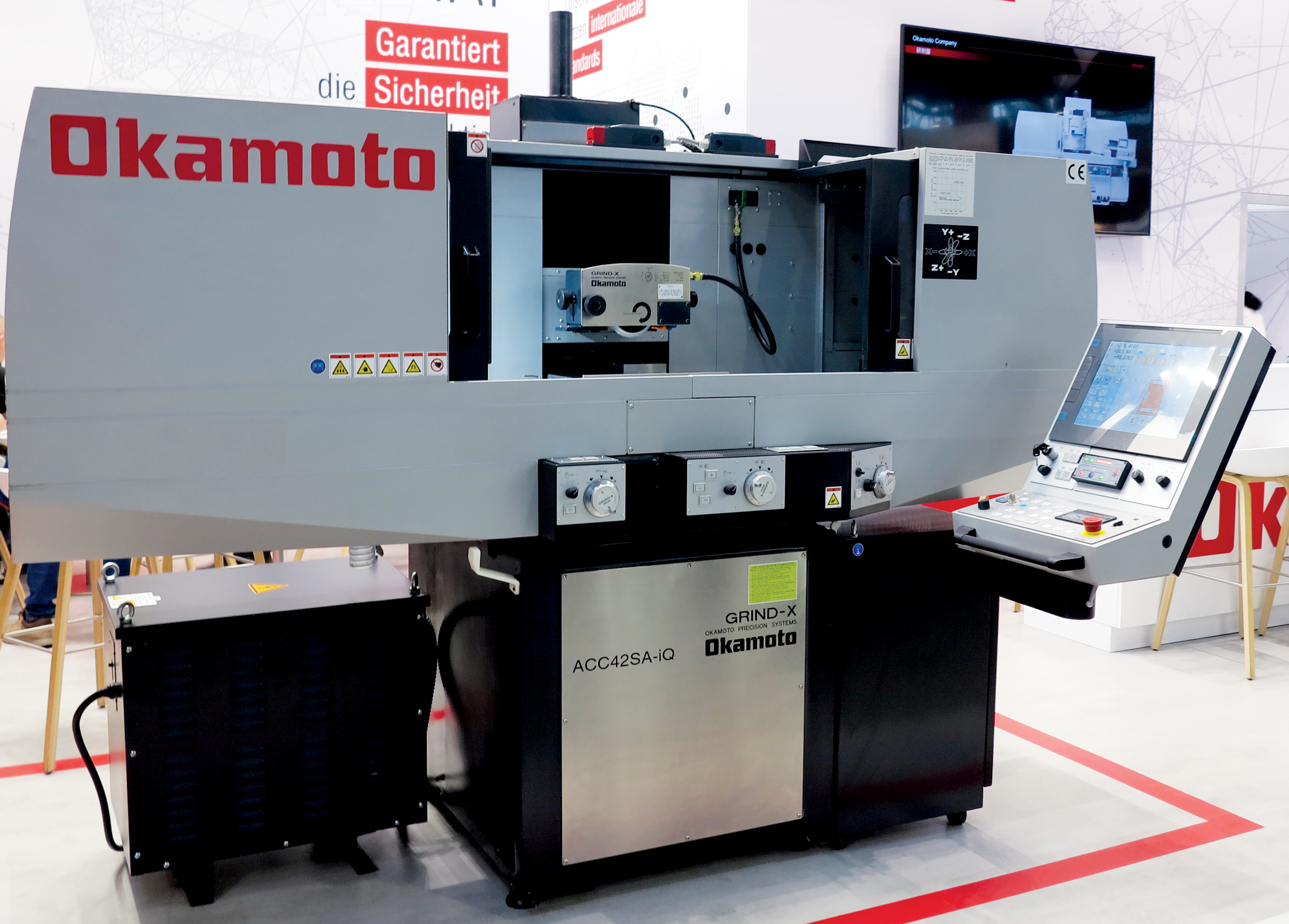Okamoto Schleiftechnologie im Werkzeug- und Formenbau