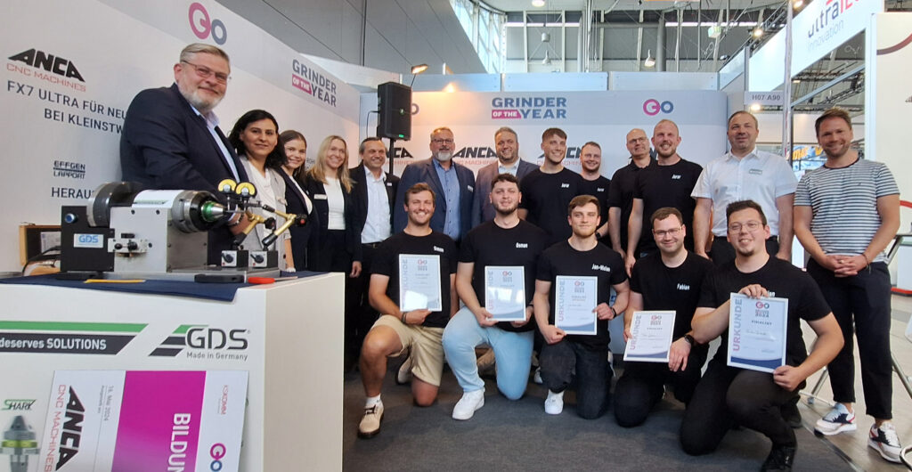 Sponsoren, Teilnehmer, Jury und Moderator des Grinder of the Year 2024
