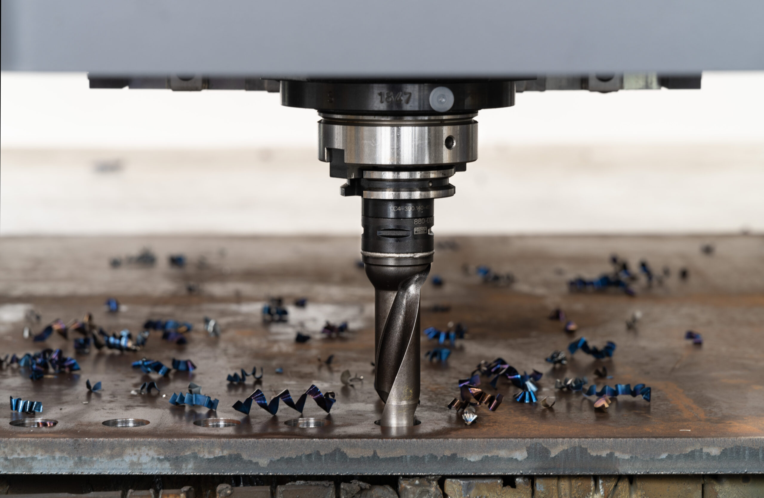 Messer Cutting Systems mit Komplettlösungen für die Blechbearbeitung Messer Cutting Systems mit Komplettlösungen für die Blechbearbeitung