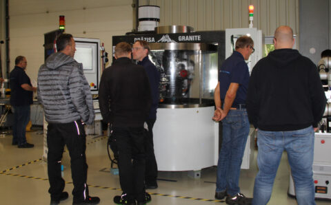 „Lights-out Production“-Event beim HAWEMA Open House 2025