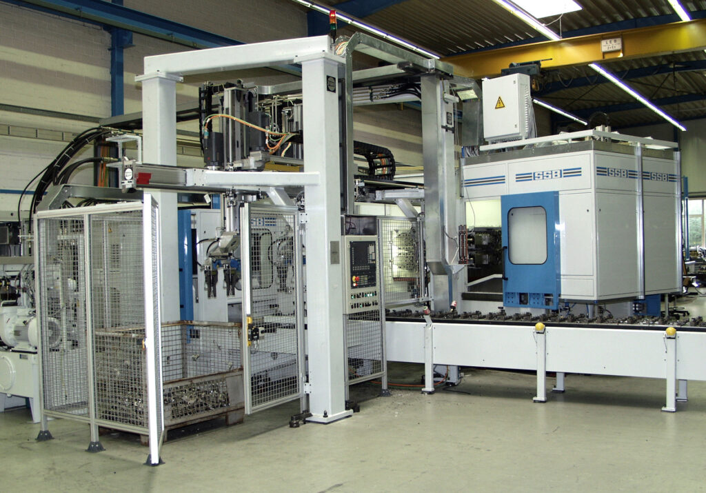 Kundenspezifische Anlagen „made in Germany“ von SSB Maschinenbau: von der Entwicklung über den Bau bis hin zu Service und Retrofit aus einer Hand.
